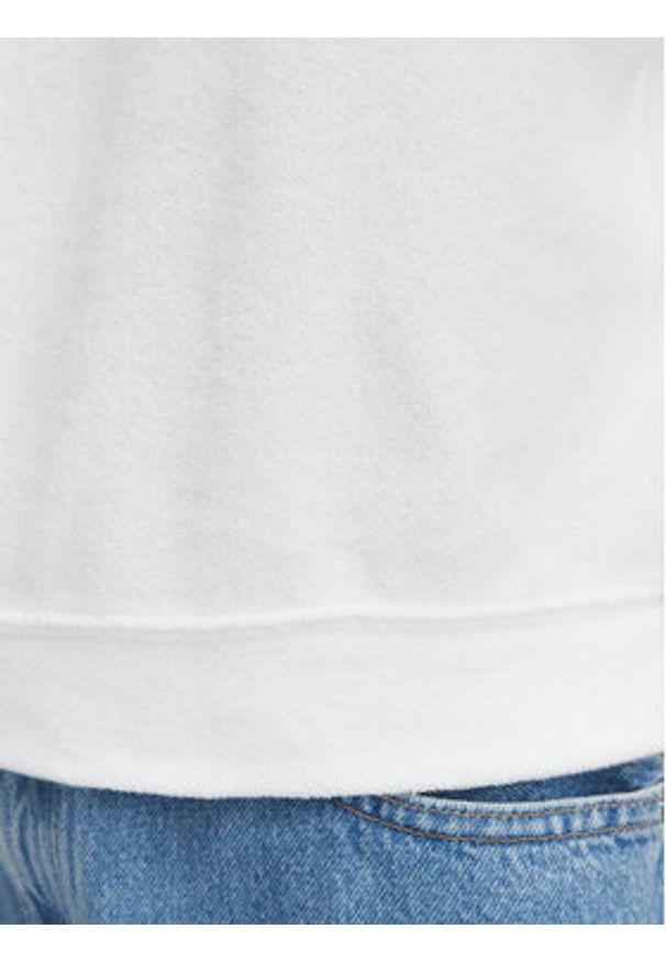 Calvin Klein Jeans T-Shirt TOWEL LV047G287G Biały Cropped Fit. Kolor: biały. Materiał: bawełna