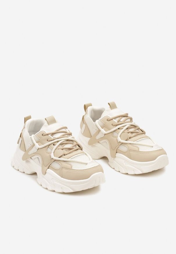 Born2be - Ciemnobeżowe Sneakersy na Grubej Podeszwie z Ozdobnymi Sznurówkami Benalina. Nosek buta: okrągły. Zapięcie: sznurówki. Kolor: beżowy. Materiał: materiał. Obcas: na obcasie. Wysokość obcasa: niski