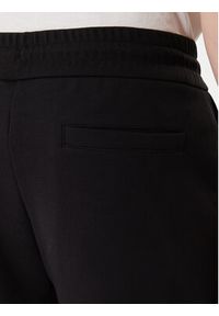 BOSS Spodnie dresowe 50555853 Czarny Regular Fit. Kolor: czarny. Materiał: bawełna #3