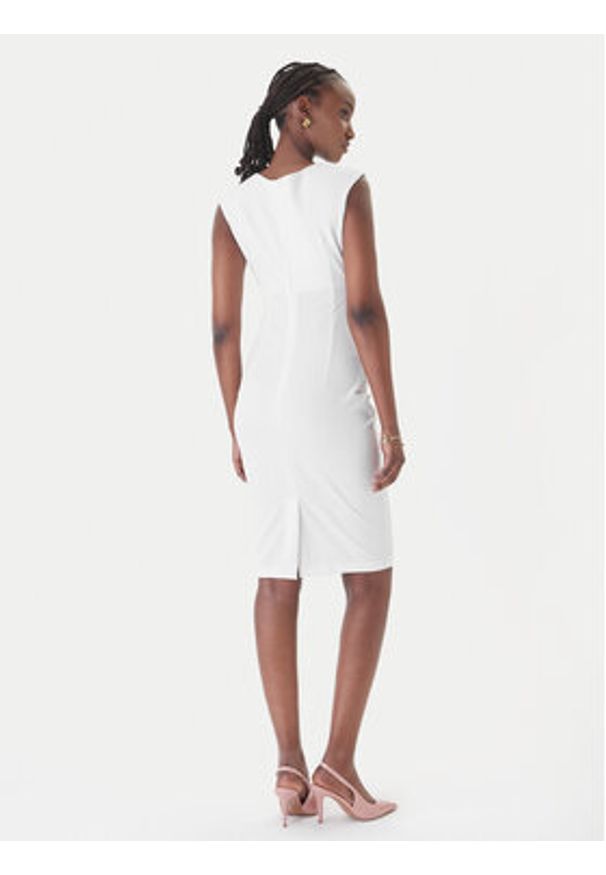 Rinascimento Sukienka koktajlowa CFC0127683003 Biały Slim Fit. Kolor: biały. Materiał: syntetyk. Styl: wizytowy