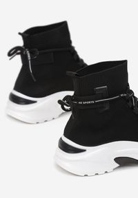 Born2be - Czarne Sneakersy Kallissa. Wysokość cholewki: za kostkę. Zapięcie: bez zapięcia. Kolor: czarny. Materiał: materiał. Szerokość cholewki: normalna #7