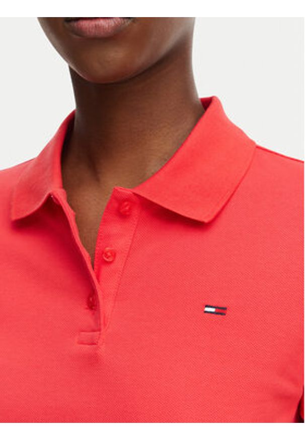 Tommy Jeans Polo Essential DW0DW20160 Czerwony Slim Fit. Typ kołnierza: polo. Kolor: czerwony. Materiał: bawełna