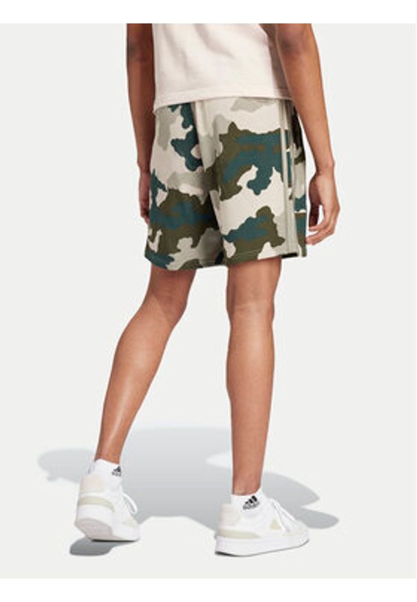 Adidas - adidas Szorty sportowe Seasonal Essentials Camouflage IV7382 Zielony Regular Fit. Kolor: zielony. Materiał: bawełna. Styl: sportowy