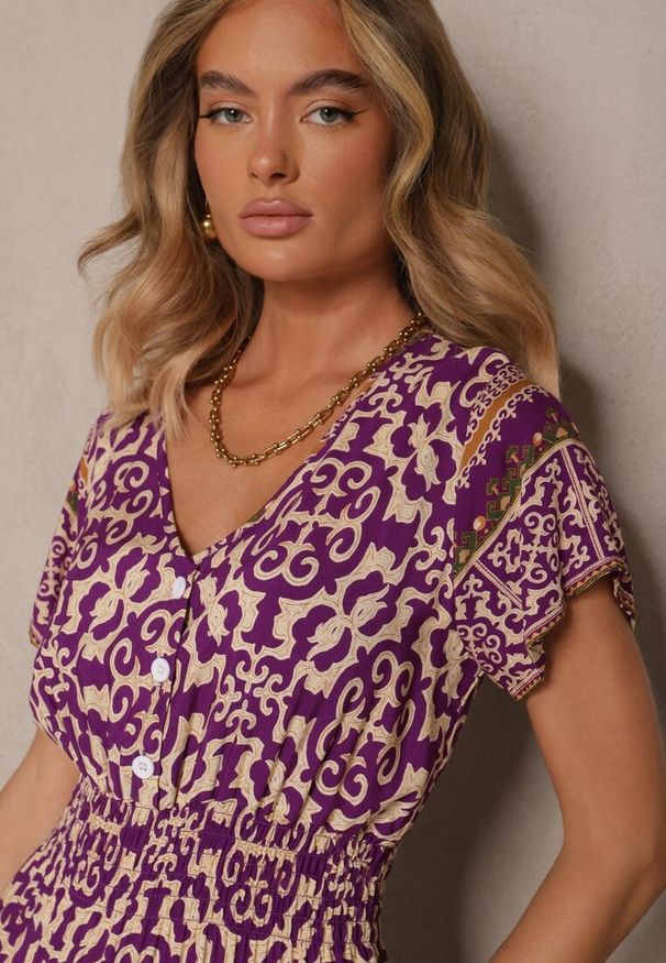 Renee - Ciemnofioletowa Sukienka z Bawełny Ozdobiona Ornamentnym Motywem Fillena. Kolor: fioletowy. Materiał: bawełna. Wzór: aplikacja