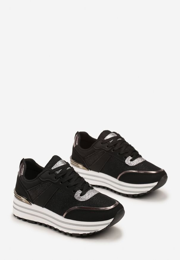 Renee - Czarne Sneakersy z Brokatem na Ozdobnej Grubej Podeszwie Rilveia. Kolor: czarny