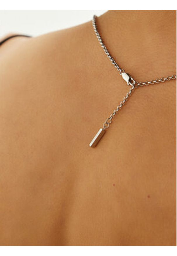 Calvin Klein Naszyjnik 35000306 Srebrny. Materiał: metalowe. Kolor: srebrny