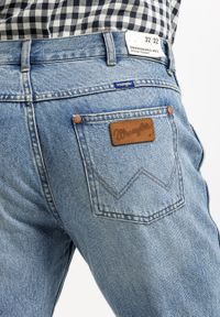 Wrangler - WRANGLER GREENSBORO MĘSKIE SPODNIE JEANSOWE JEANSY DŻINSY RACING INDIGO W15QBF22Y