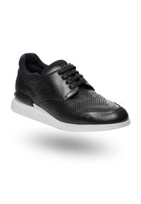 Czarne skórzane sneakersy Emporio Armani we wzór. Kolor: czarny. Materiał: skóra #1