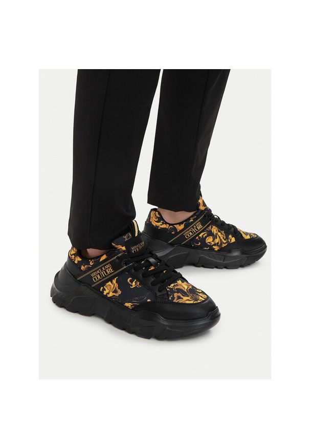 Sneakersy Versace Jeans Couture. Kolor: czarny