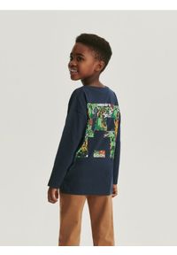 Reserved - Longsleeve oversize Minecraft - granatowy. Kolor: niebieski. Materiał: dzianina, bawełna. Długość rękawa: długi rękaw