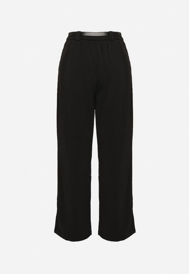 Born2be - Czarne Garniturowe Spodnie o Szerokim Kroju z Gumką i Paskiem w Talii Verittha. Okazja: na co dzień. Kolor: czarny. Styl: klasyczny, elegancki, casual