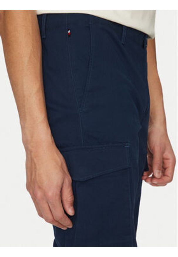TOMMY HILFIGER - Tommy Hilfiger Szorty materiałowe John MW0MW31244 Granatowy Regular Fit. Kolor: niebieski. Materiał: bawełna