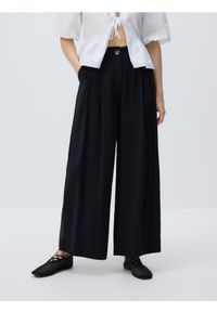 Reserved - Szerokie spodnie z modalu - czarny. Kolor: czarny