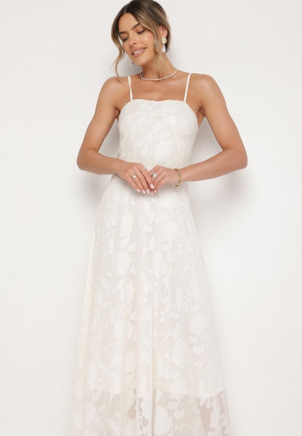 Born2be - Jasnobeżowa Rozkloszowana Sukienka Vices z Gorsetowym Wiązaniem Fenosella. Okazja: na imprezę. Typ kołnierza: dekolt gorset. Kolor: beżowy. Długość rękawa: na ramiączkach. Sezon: lato. Typ sukienki: gorsetowe. Styl: elegancki