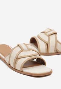 Born2be - Beżowe Klapki z Geometryczną Cholewką Silanisse. Okazja: na co dzień. Kolor: beżowy. Wzór: geometria. Sezon: lato, wiosna. Styl: elegancki, casual #4