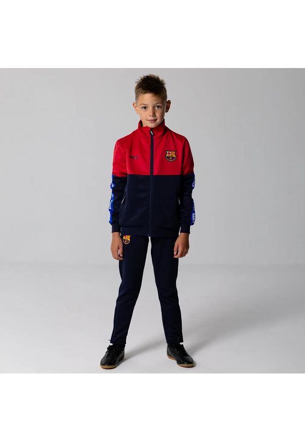 Dres piłkarski dziecięcy FC Barcelona 24/25. Kolor: czerwony, niebieski, wielokolorowy. Materiał: dresówka. Styl: sportowy
