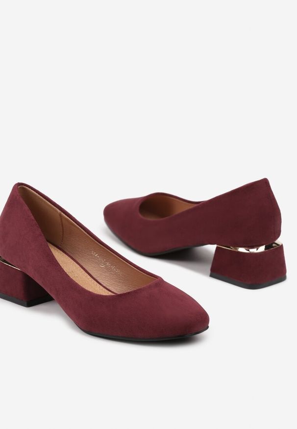 Renee - Bordowe Czółenka z Wkładką z Naturalnej Skóry i Metaliczną Wstawką Sariann. Kolor: czerwony. Materiał: skóra. Obcas: na obcasie. Styl: elegancki. Wysokość obcasa: średni