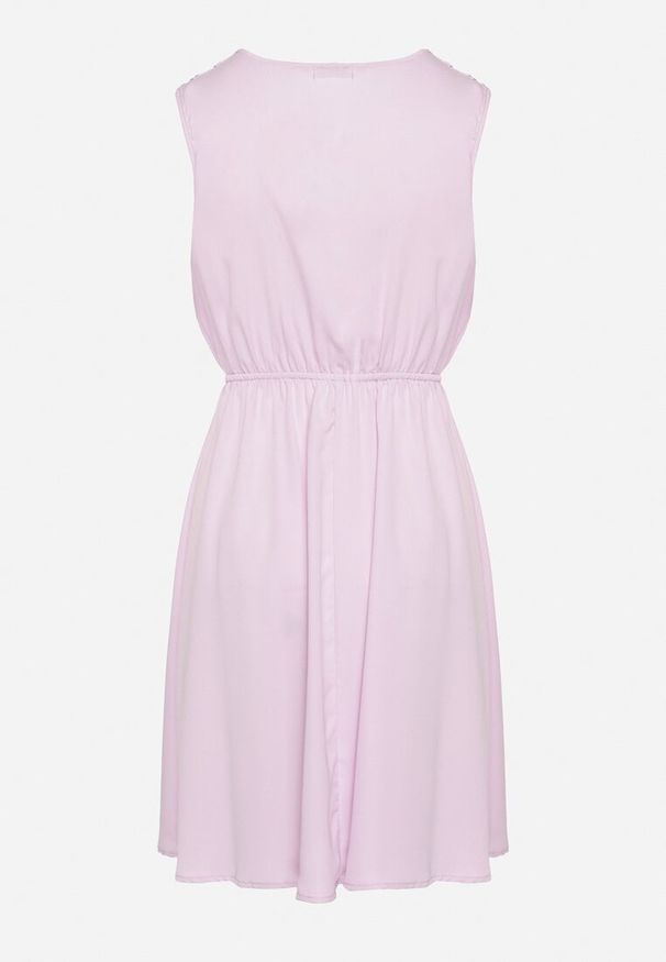 Born2be - Fioletowa Sukienka z Kopertowym Dekoltem i Gumką w Pasie Vereri. Typ kołnierza: dekolt kopertowy. Kolor: fioletowy. Długość rękawa: krótki rękaw. Typ sukienki: kopertowe