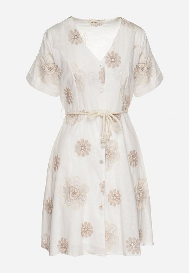 Born2be - Biała Sukienka w Stylu Boho w Haftowane Kwiaty ze Sznurkiem Evionis. Okazja: na co dzień. Typ kołnierza: dekolt w serek. Kolor: biały. Wzór: kwiaty, haft. Styl: boho