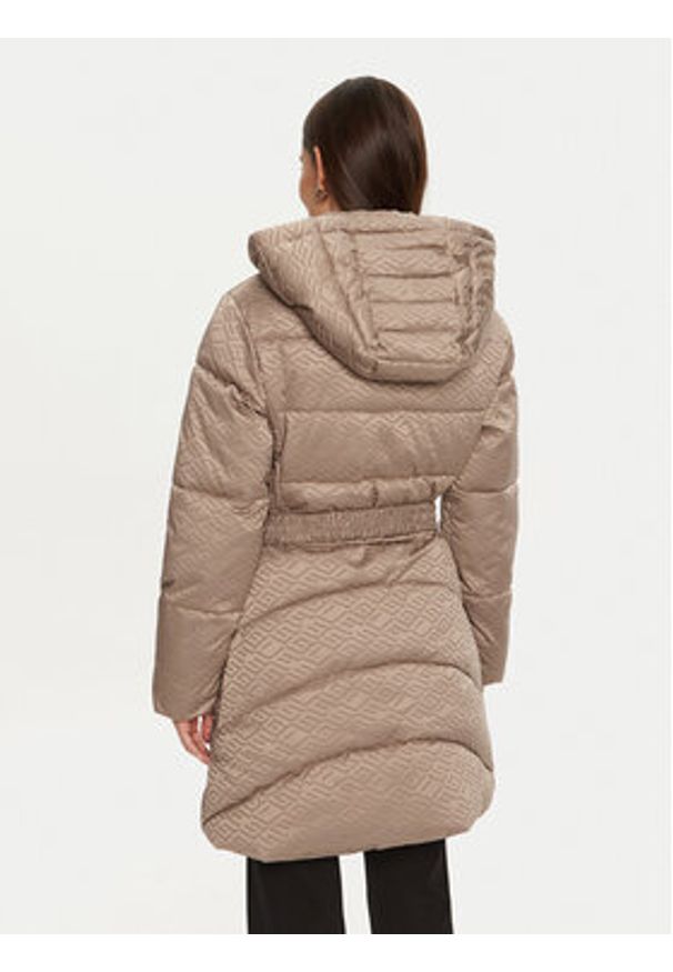 Guess Kurtka zimowa Seline W4BL58 WGL72 Brązowy Regular Fit. Kolor: brązowy. Materiał: syntetyk. Sezon: zima