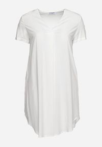 Born2be - Biała Pudełkowa Sukienka z Nakładką przy Dekolcie z Wiskozy Moaneni. Okazja: na co dzień. Kolor: biały. Materiał: wiskoza. Długość rękawa: krótki rękaw. Typ sukienki: proste. Styl: casual #5