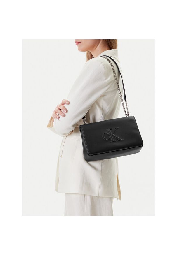 Torebka Calvin Klein Jeans. Kolor: czarny