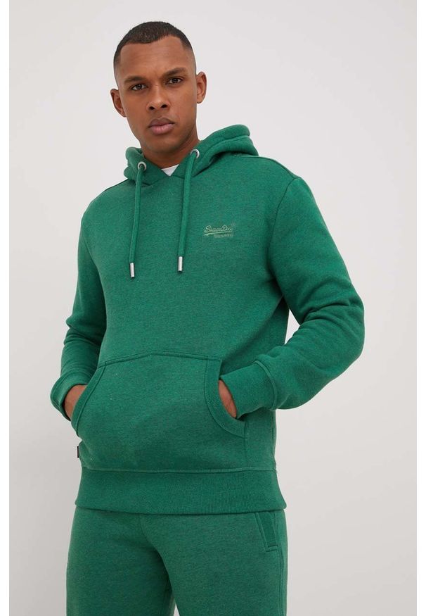 Superdry bluza męska kolor zielony z kapturem melanżowa. Okazja: na co dzień. Typ kołnierza: kaptur. Kolor: zielony. Materiał: dzianina. Wzór: melanż. Styl: casual