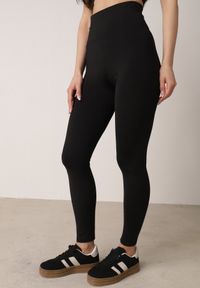 Born2be - Czarne Legginsy z Wysokim Stanem z Pasem Modelującym w Talii Azinera. Okazja: na co dzień. Stan: podwyższony. Kolor: czarny. Materiał: materiał. Styl: casual #5