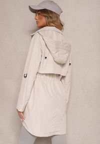 Renee - Jasnobeżowa Kurtka Utility Parka z Odpinanym Kapturem i Wiązaniem w Talii Kalirne. Typ kołnierza: kaptur. Kolor: beżowy. Styl: elegancki #4