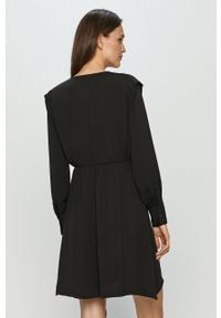 Vero Moda - Sukienka. Kolor: czarny. Długość rękawa: długi rękaw. Typ sukienki: rozkloszowane #2