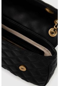 Guess torebka kolor czarny. Kolor: czarny. Materiał: pikowane. Rodzaj torebki: na ramię #2
