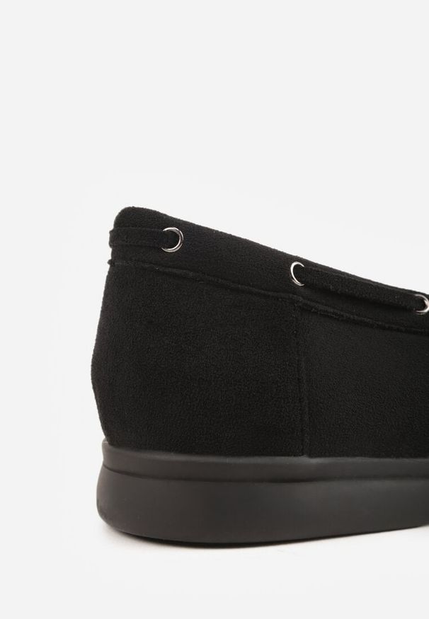 Born2be - Czarne Mokasyny Ozdobione Wiązaniem Fyrelerris. Okazja: do pracy, na co dzień, na spotkanie biznesowe. Kolor: czarny. Materiał: jeans. Wzór: aplikacja. Styl: elegancki, biznesowy, klasyczny, casual