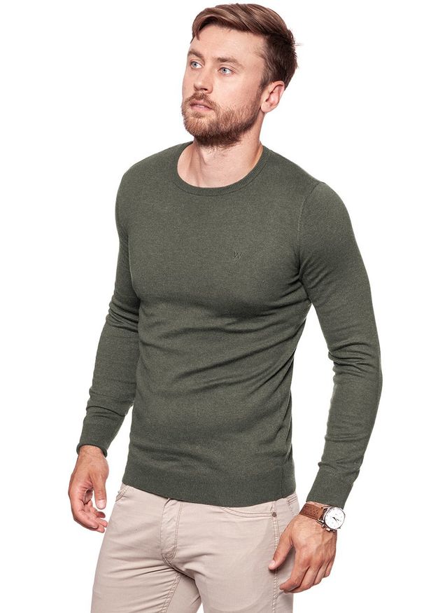 Wrangler - MĘSKI SWETER WRANGLER CREW KNIT DUSTY OLIVE W85672P45 112132246. Styl: klasyczny