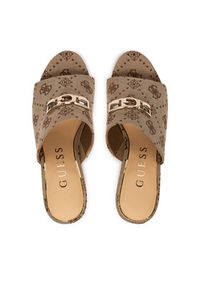 Guess Klapki FLJEVZ FAL04 Beżowy jasny. Kolor: beżowy. Materiał: materiał #4