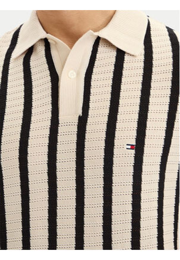 TOMMY HILFIGER - Tommy Hilfiger Polo MW0MW42770 Kremowy Regular Fit. Typ kołnierza: polo. Kolor: kremowy. Materiał: bawełna