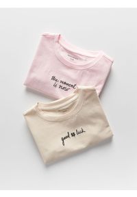 Reserved - Bawełniany t-shirt z haftem 2 pack - wielobarwny. Materiał: bawełna. Wzór: haft