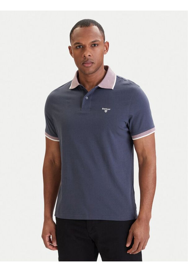 Barbour Polo Cornsay MML1281NY51 Granatowy Regular Fit. Typ kołnierza: polo. Kolor: niebieski. Materiał: bawełna