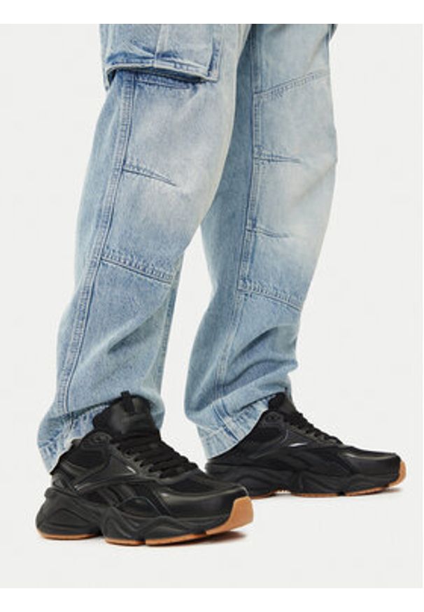 Reebok Sneakersy CEO-CHARGE AR30246M-BVT Czarny. Kolor: czarny. Materiał: skóra