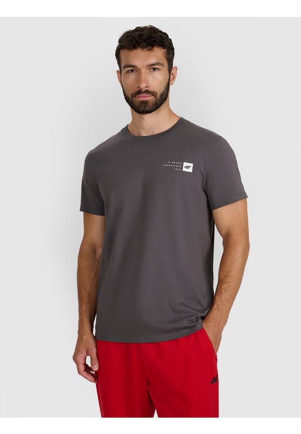 4f - 4F T-shirt regular z nadrukiem męski - szary S. Okazja: na co dzień. Kolor: szary. Materiał: bawełna, materiał, jersey. Długość rękawa: krótki rękaw. Długość: krótkie. Wzór: nadruk. Styl: klasyczny, casual, sportowy