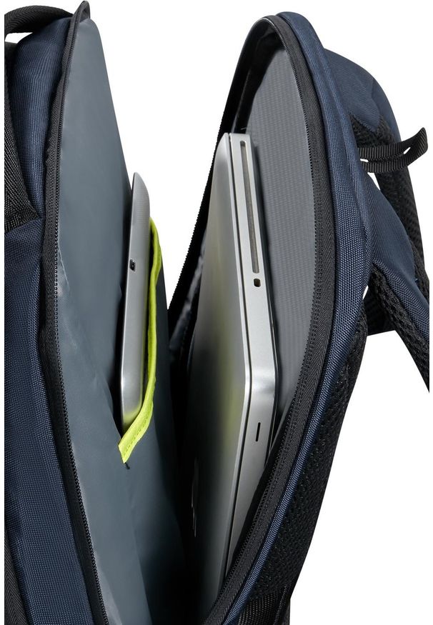 Plecak Samsonite 155196 1090 15.6'' Guardit 3.0 granatowy. Kolor: niebieski. Materiał: tkanina, materiał. Styl: klasyczny, biznesowy, casual