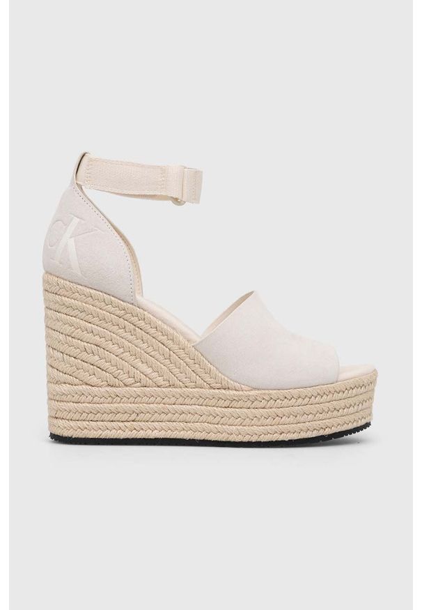 Calvin Klein Jeans sandały WEDGE SANDAL WIDE SU CON damskie kolor beżowy na koturnie YW0YW00963. Zapięcie: rzepy. Kolor: beżowy. Materiał: poliester, materiał, guma. Wzór: gładki. Obcas: na koturnie