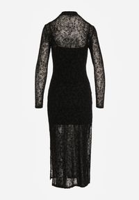 Renee - Czarna Koktajlowa Sukienka z Wiskozą w Welurowe Kwiaty Amette. Kolor: czarny. Materiał: welur, wiskoza. Długość rękawa: na ramiączkach. Wzór: kwiaty. Styl: wizytowy #4