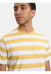 Guess Jeans T-Shirt M4YI84 K9XF1 Żółty Regular Fit. Kolor: żółty. Materiał: bawełna #5
