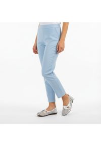 Półbuty damskie Artiker, cholewka skóra naturalna ażurowa wycięcia dekoracyjna kokarda pasek z przodu. niski fason odkryte boki zaokrąglony nosek pła. Okazja: na co dzień. Zapięcie: pasek. Kolor: biały. Materiał: skóra. Szerokość cholewki: normalna. Wzór: ażurowy. Sezon: lato. Styl: casual, elegancki, klasyczny #9