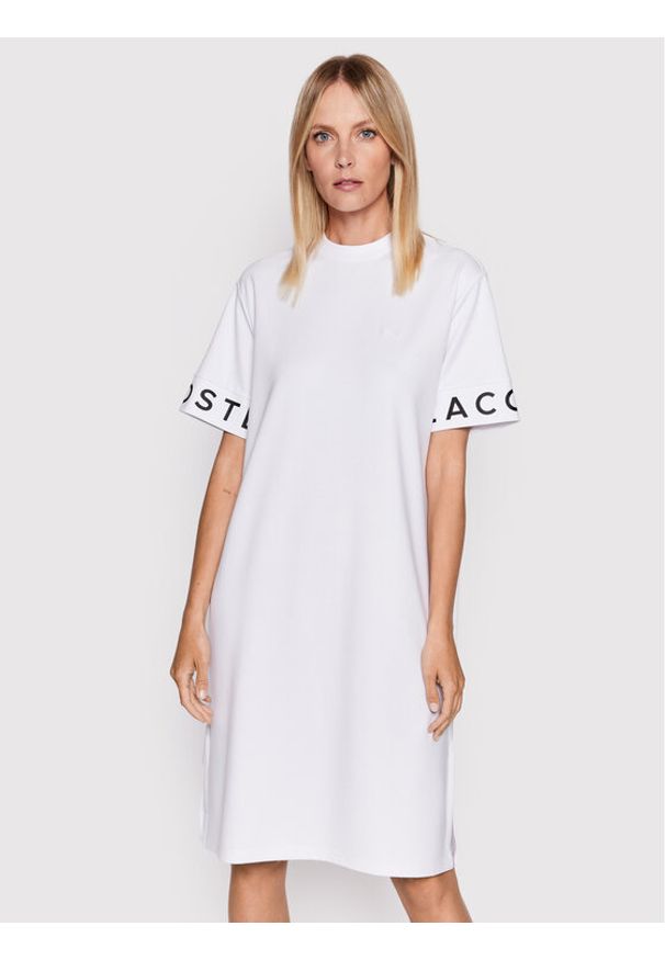 Lacoste Sukienka codzienna EF0107 Biały Relaxed Fit. Okazja: na co dzień. Kolor: biały. Materiał: syntetyk. Typ sukienki: proste. Styl: casual