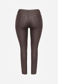 Renee - Brązowe Spodnie Skinny Zangi. Kolekcja: plus size. Kolor: brązowy. Styl: klasyczny #2