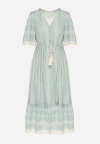 Born2be - Miętowa Bawełniana Sukienka Boho o Rozkloszowanym Kroju z Wiązaniem i Haftem Korithira. Okazja: na spacer, na co dzień. Typ kołnierza: dekolt w serek. Kolor: miętowy. Materiał: bawełna. Wzór: haft. Sezon: lato. Typ sukienki: rozkloszowane. Styl: boho #5
