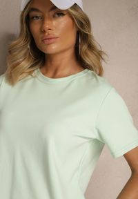 Renee - Zielony Klasyczny T-shirt z Grubszej Bawełny Tiavone. Okazja: na co dzień. Kolor: zielony. Materiał: bawełna. Styl: klasyczny #2