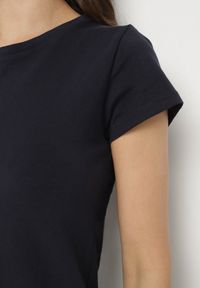Born2be - Granatowy Bawełniany Klasyczny T-shirt Lunolia. Okazja: na co dzień. Kolor: niebieski. Materiał: bawełna. Wzór: gładki. Styl: klasyczny #4