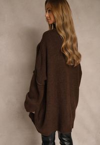 Renee - Brązowy Sweter Oversize z Wełną i Wiskozą Fedolina. Okazja: na co dzień. Kolor: brązowy. Materiał: wełna, wiskoza. Styl: casual #4